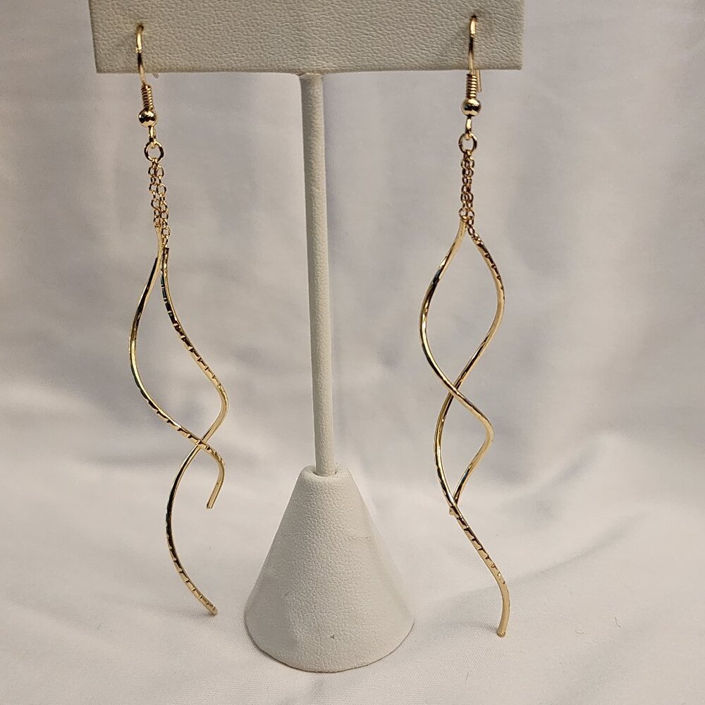 Parklane Whisper Earrings - Gold